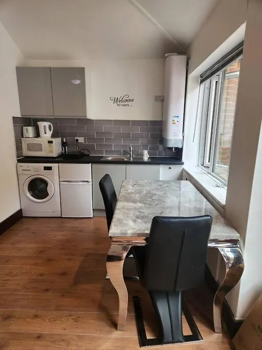 Cosy Studio Flat Bexleyheath Apartment