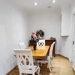 Apartment Holiday Apartment, Abbey Wood